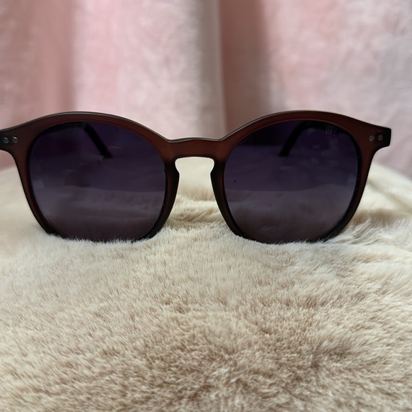 Tommy Hilfiger Dream WP OL453 Round Sunglasses - Picture 2 of 9